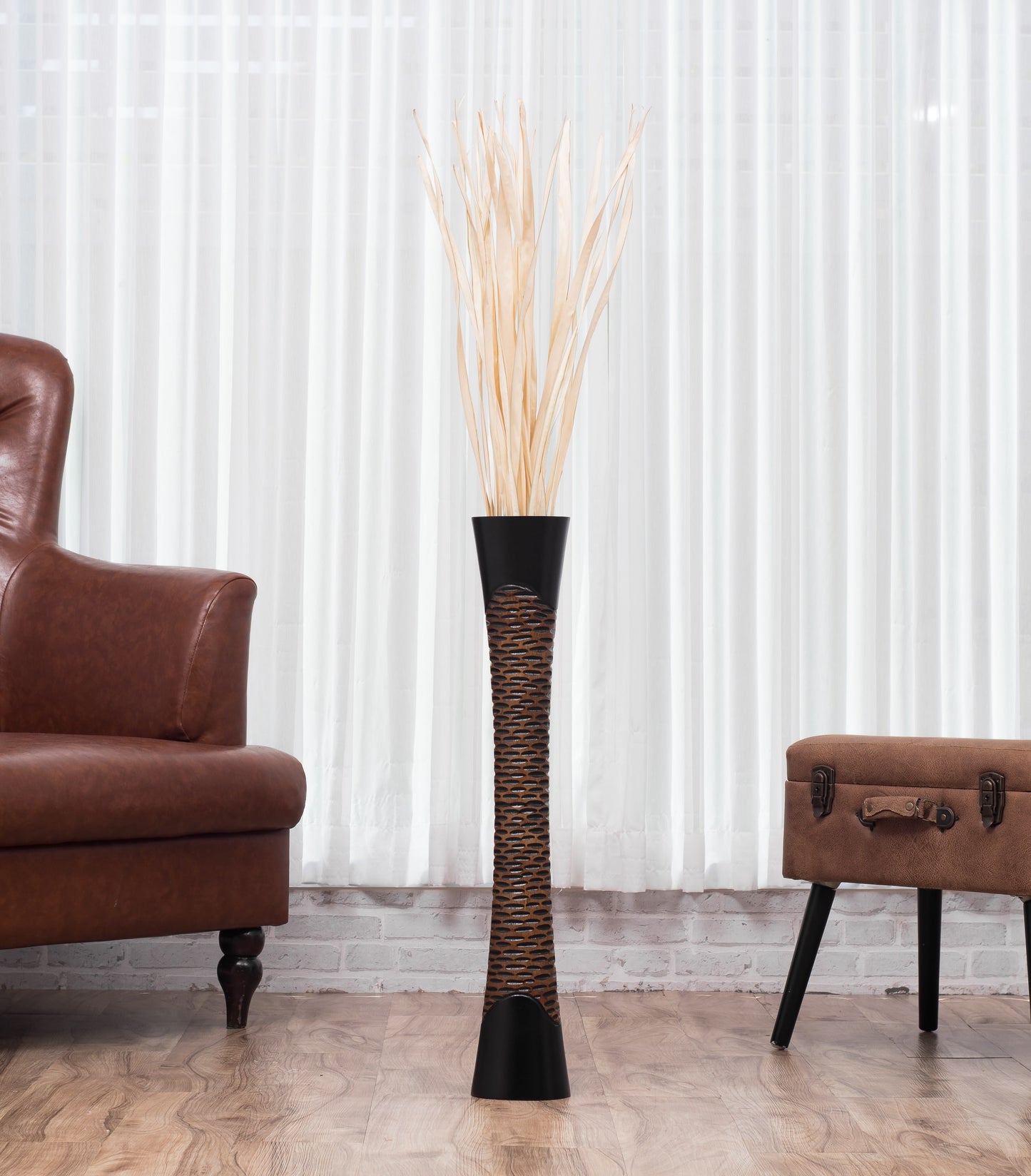 Large Mango Wood Floor Vase – Handcrafted Decorative Highlight from Thailand, brown, black, 34 inches