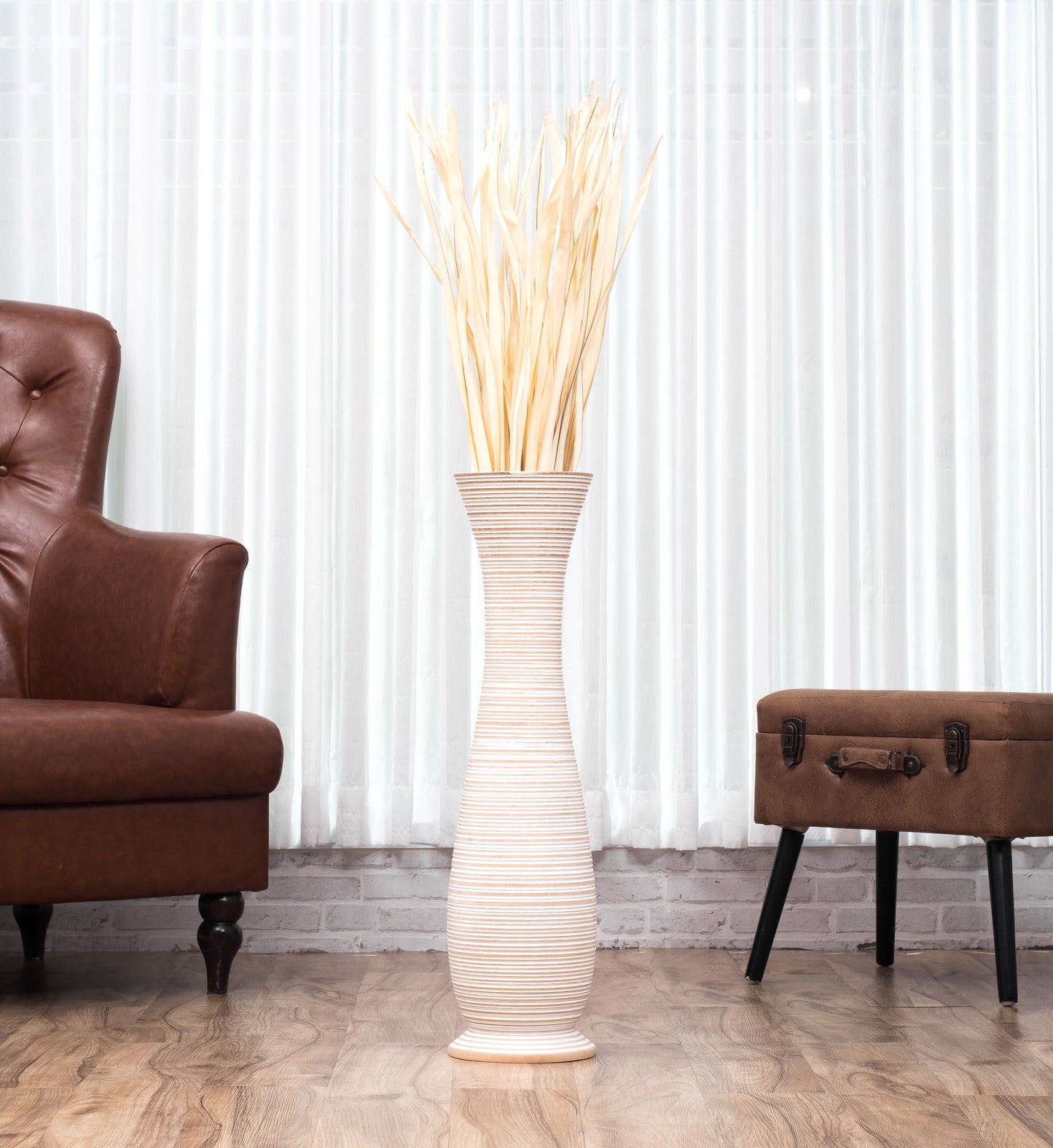 Large Mango Wood Floor Vase – Handcrafted Decorative Highlight from Thailand, white wash, 26 inches