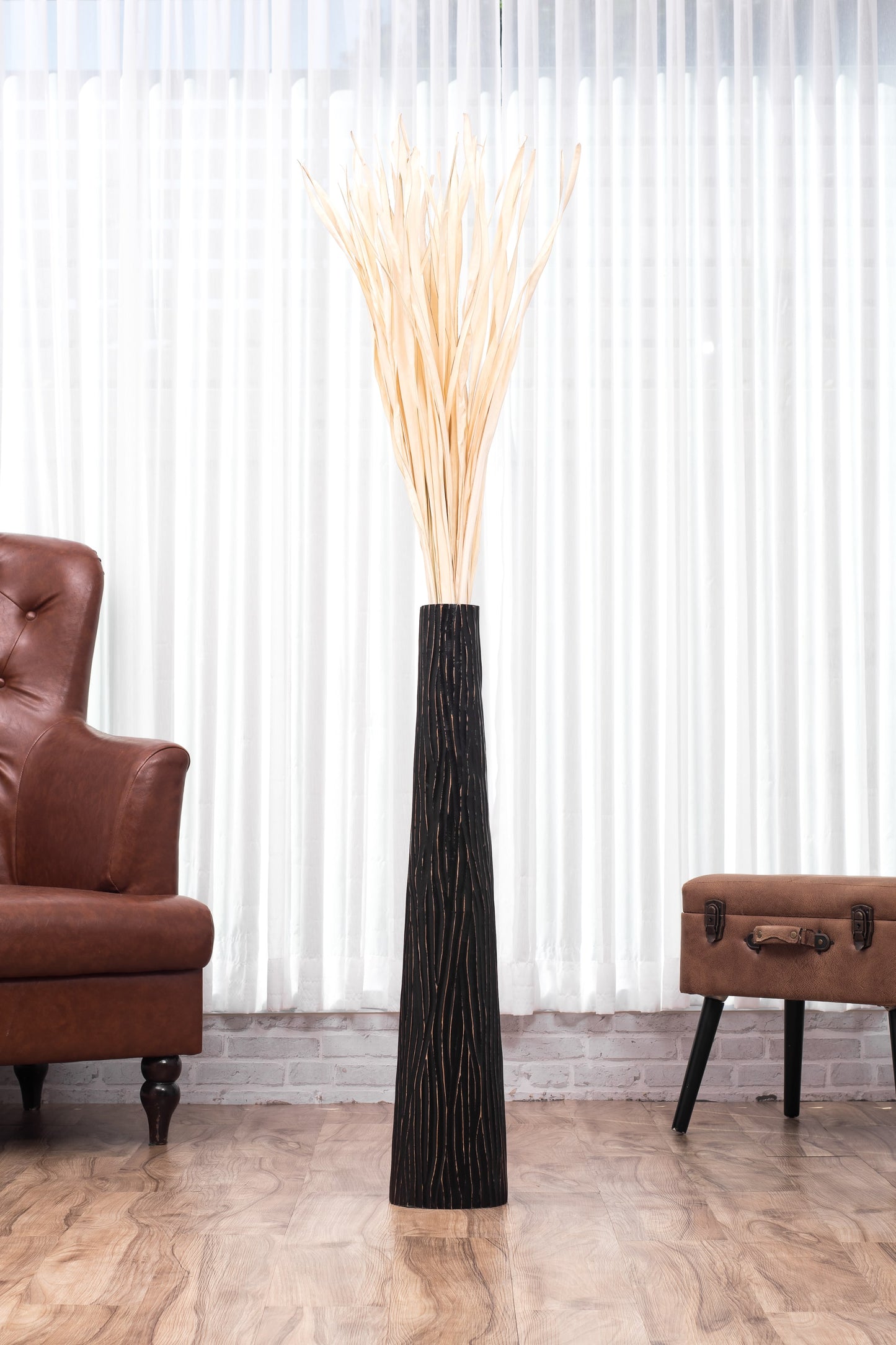Large Mango Wood Floor Vase – Handcrafted Decorative Highlight from Thailand, black, 34 inches