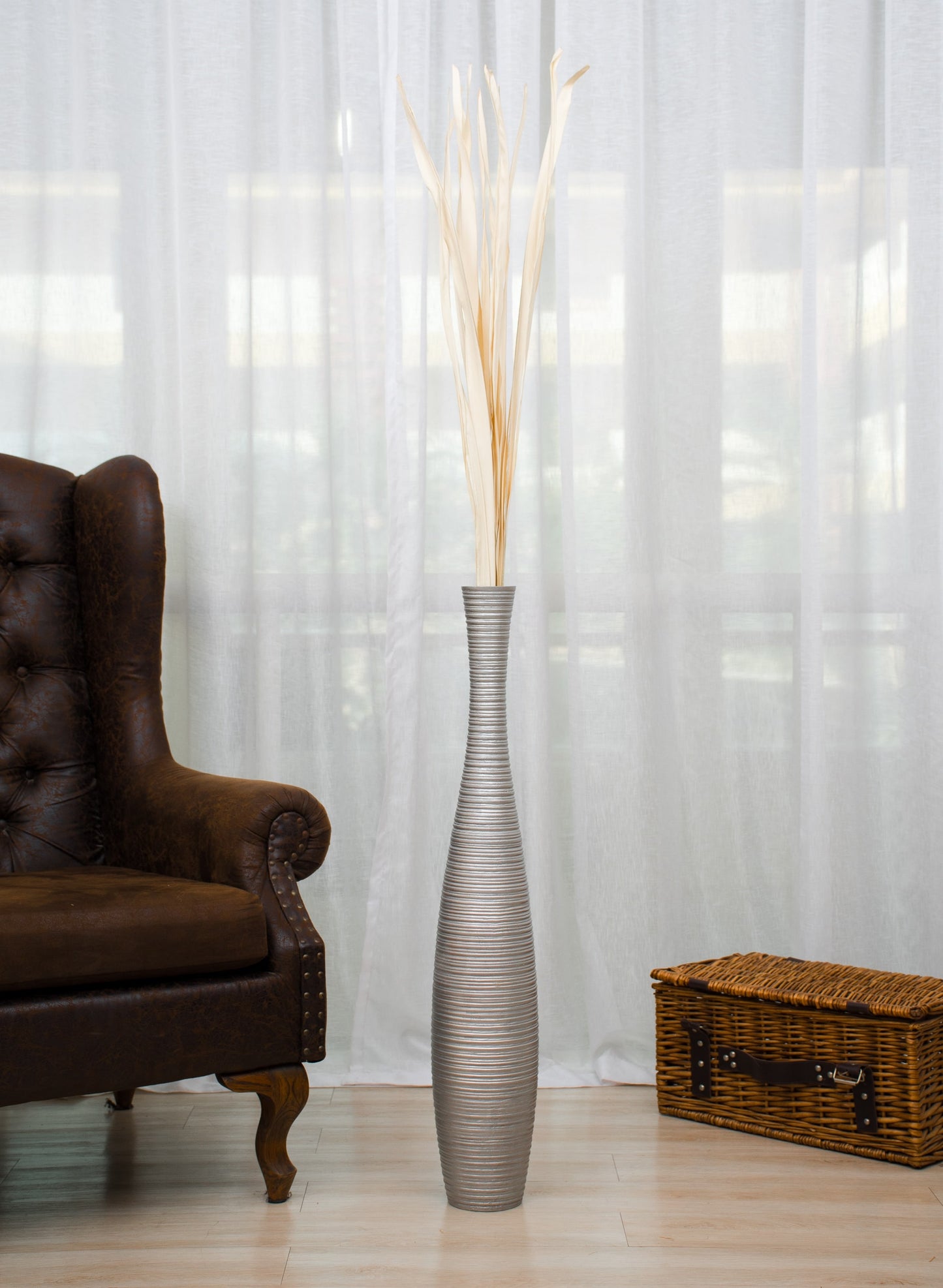 Large Mango Wood Floor Vase – Handcrafted Decorative Highlight from Thailand, silver, 34 inches