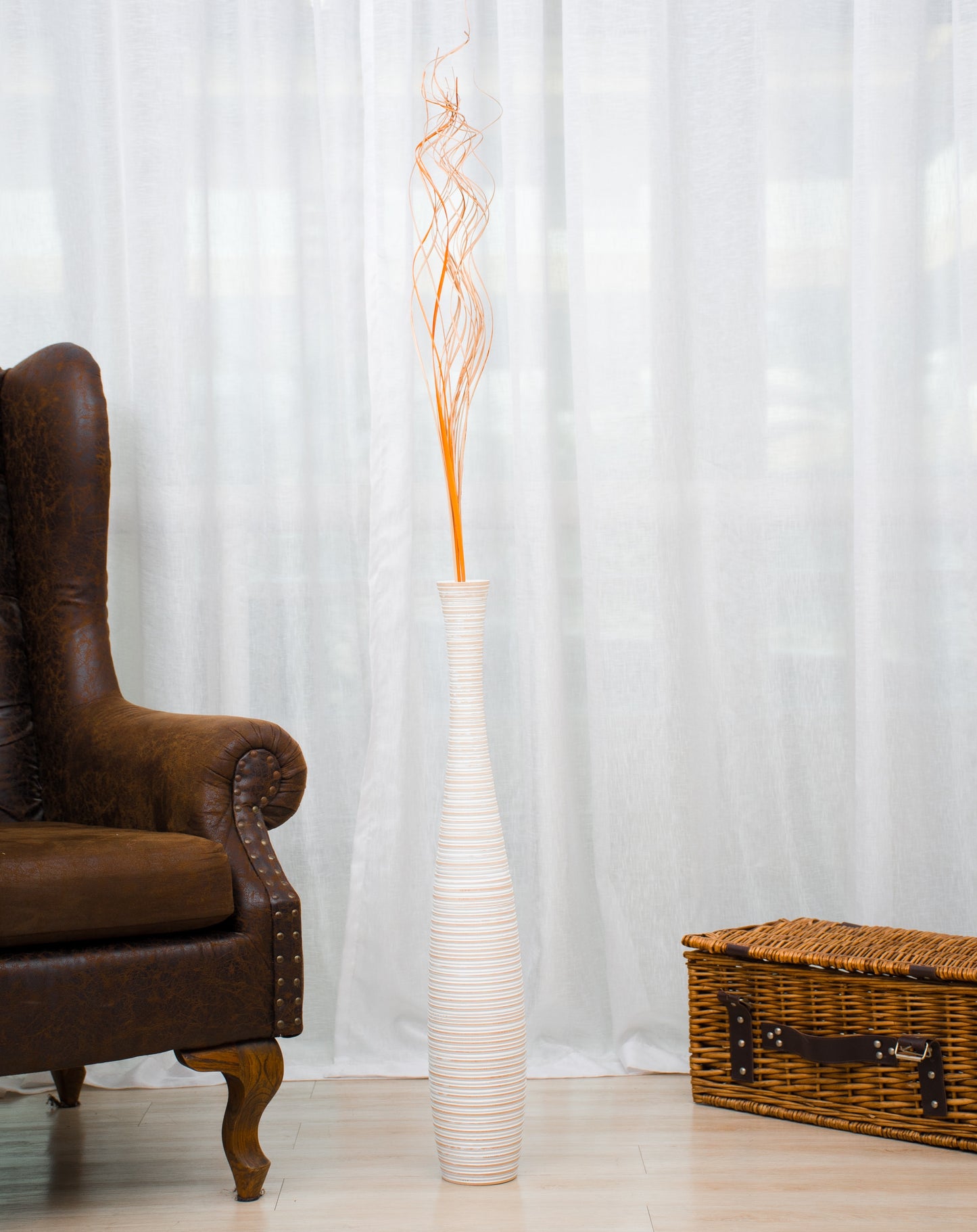 Large Mango Wood Floor Vase – Handcrafted Decorative Highlight from Thailand, white wash, 26 inches