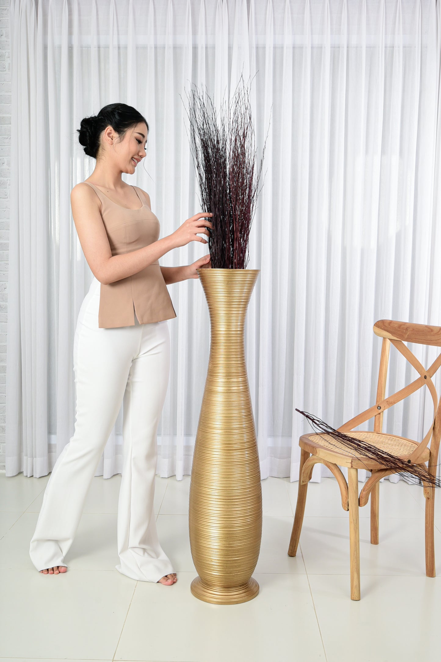 Large Mango Wood Floor Vase – Handcrafted Decorative Highlight from Thailand, gold, 41 inches