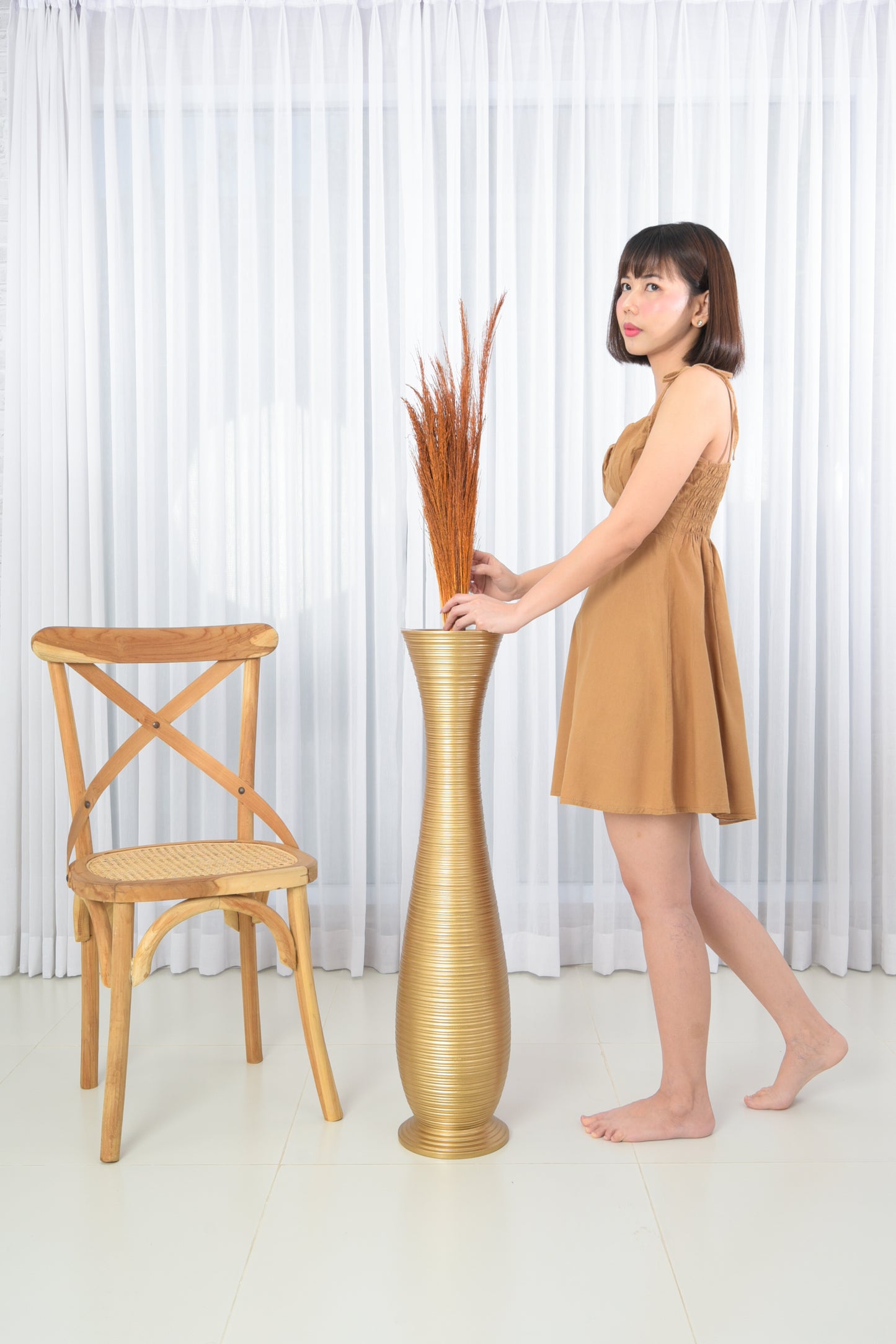Large Mango Wood Floor Vase – Handcrafted Decorative Highlight from Thailand, gold, 34 inches