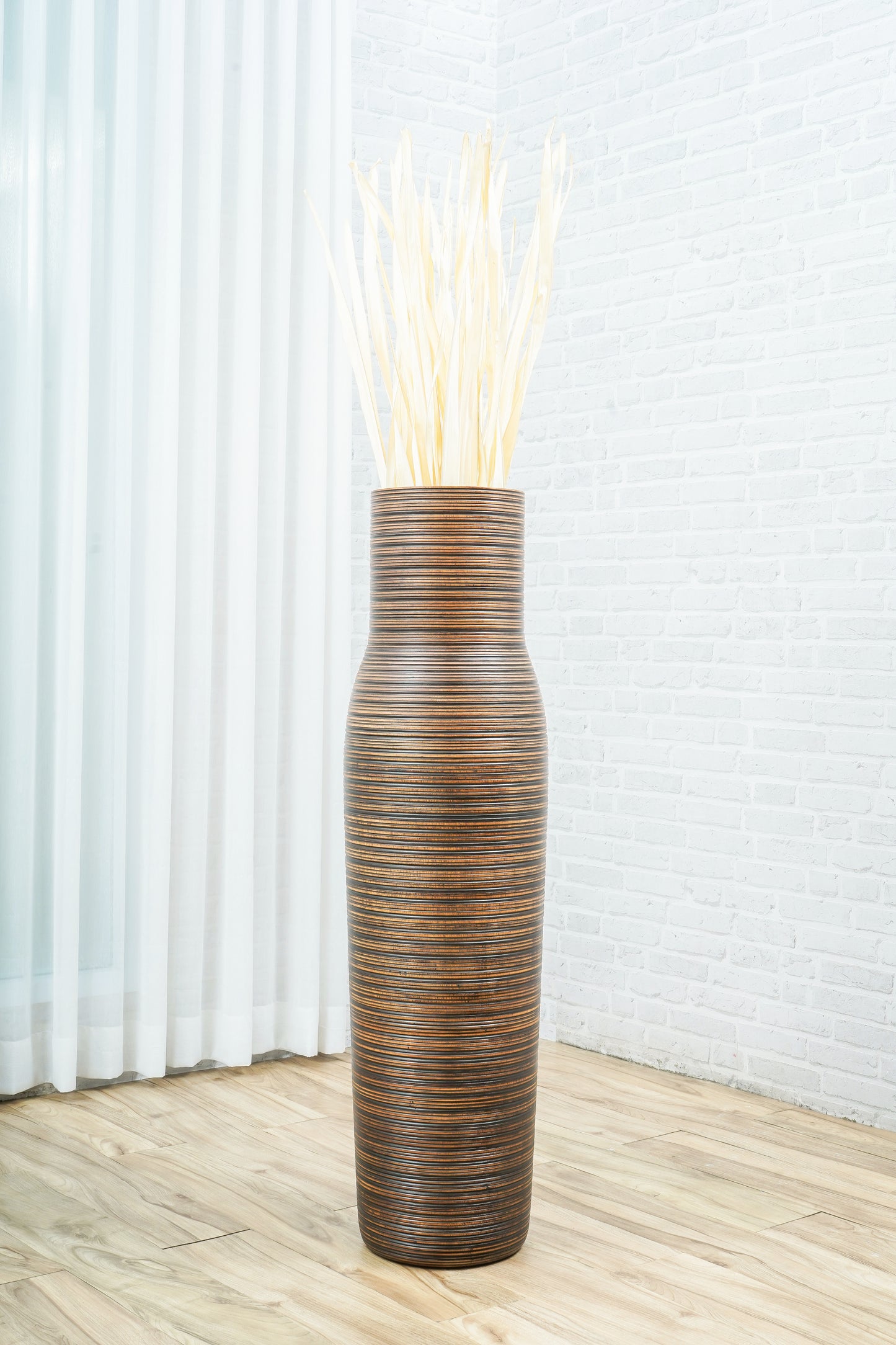 Compact Resin Vase – Stylish Waterproof Decorative Vase for Floor, Table or Shelf, brown, 41 inches