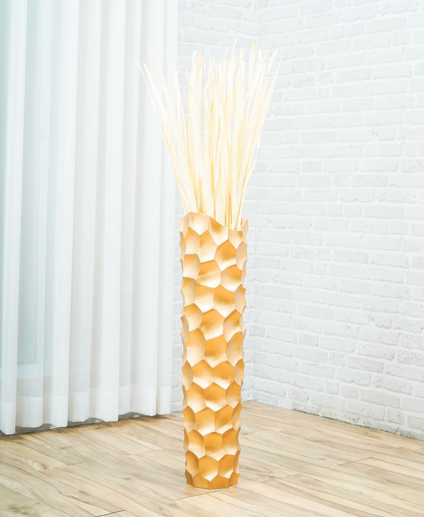 Large Mango Wood Floor Vase – Handcrafted Decorative Highlight from Thailand, gold, 26 inches
