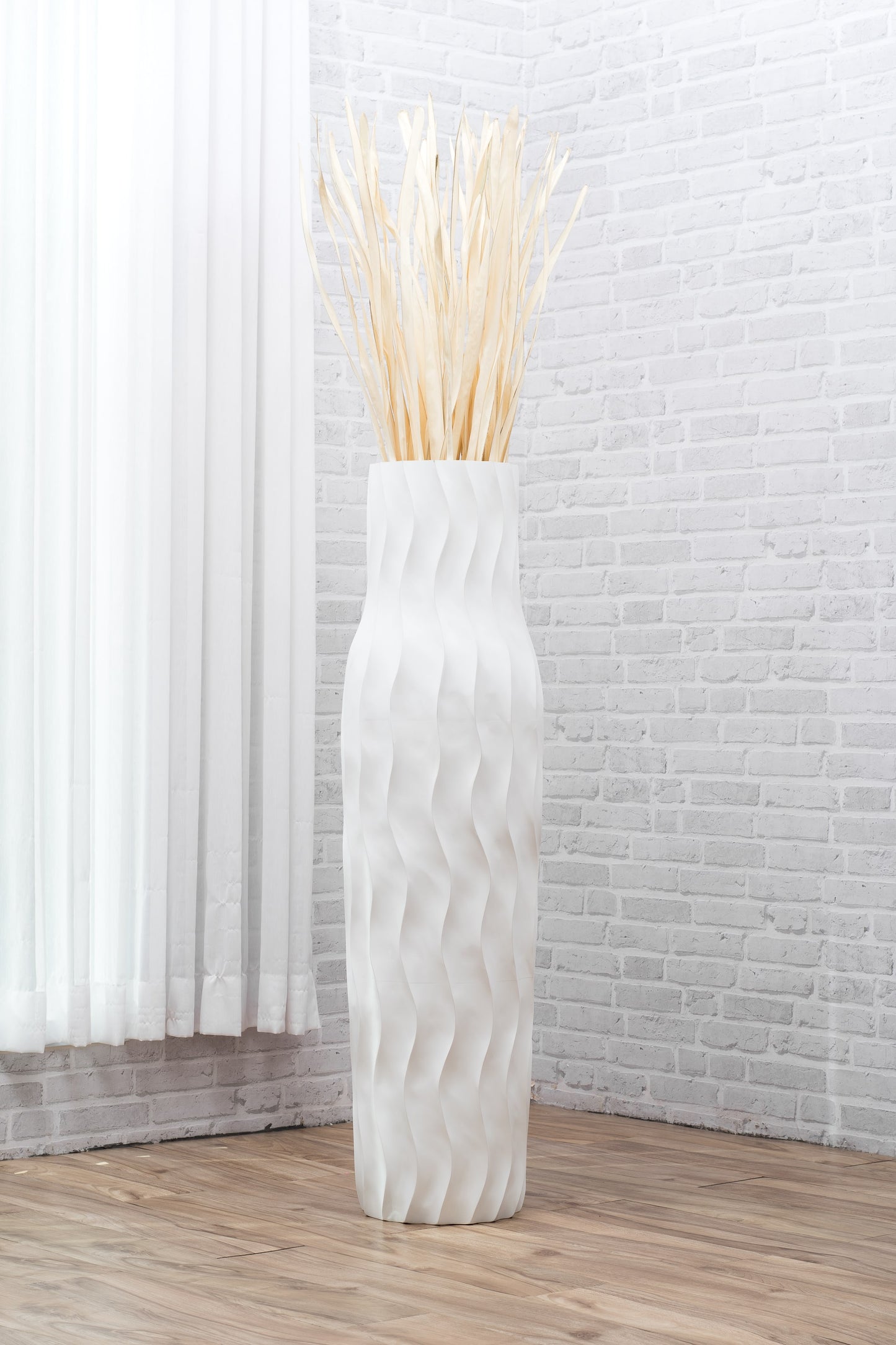 Compact Resin Vase – Stylish Waterproof Decorative Vase for Floor, Table or Shelf, white, 41 inches
