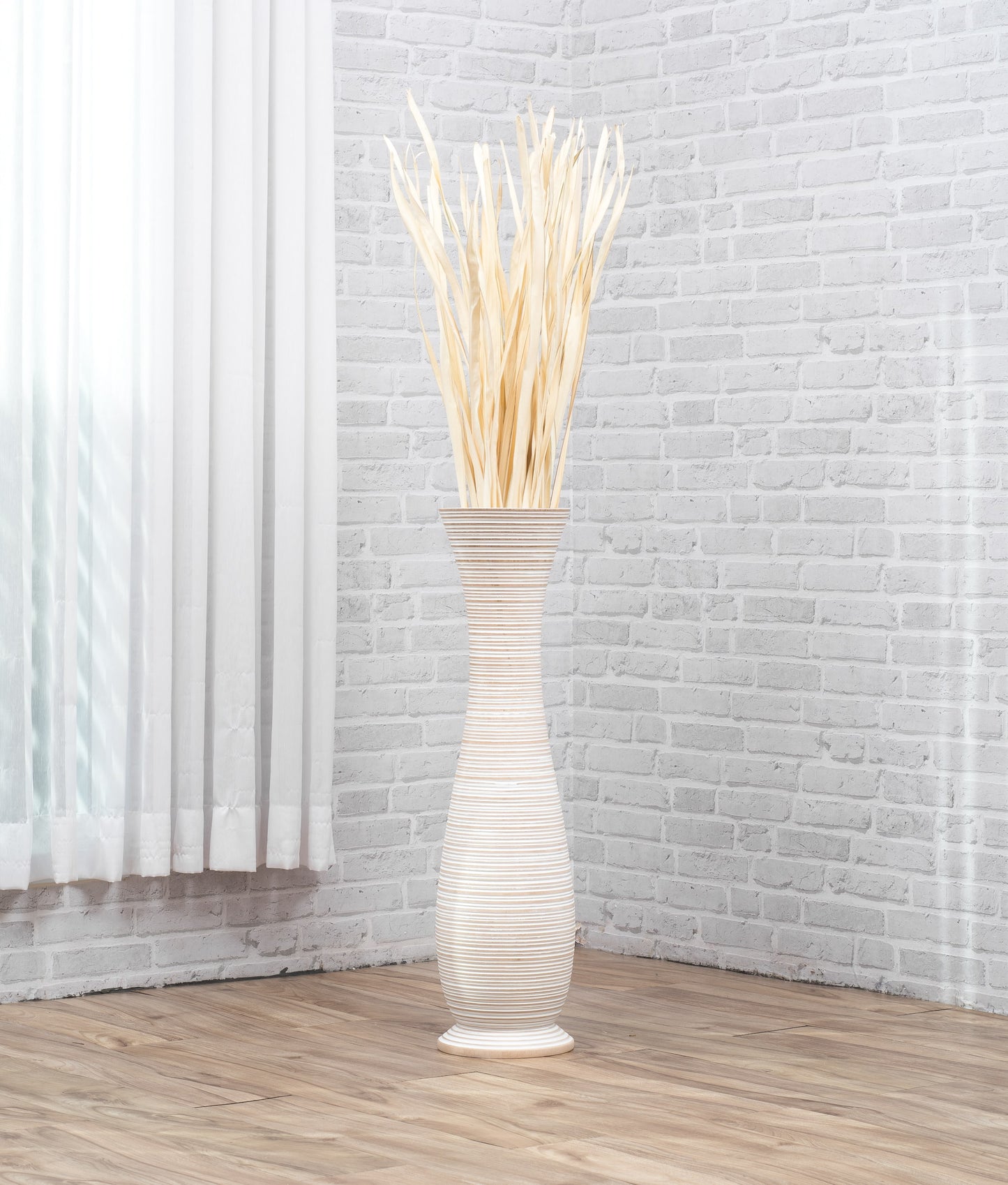 Large Mango Wood Floor Vase – Handcrafted Decorative Highlight from Thailand, white wash, 26 inches