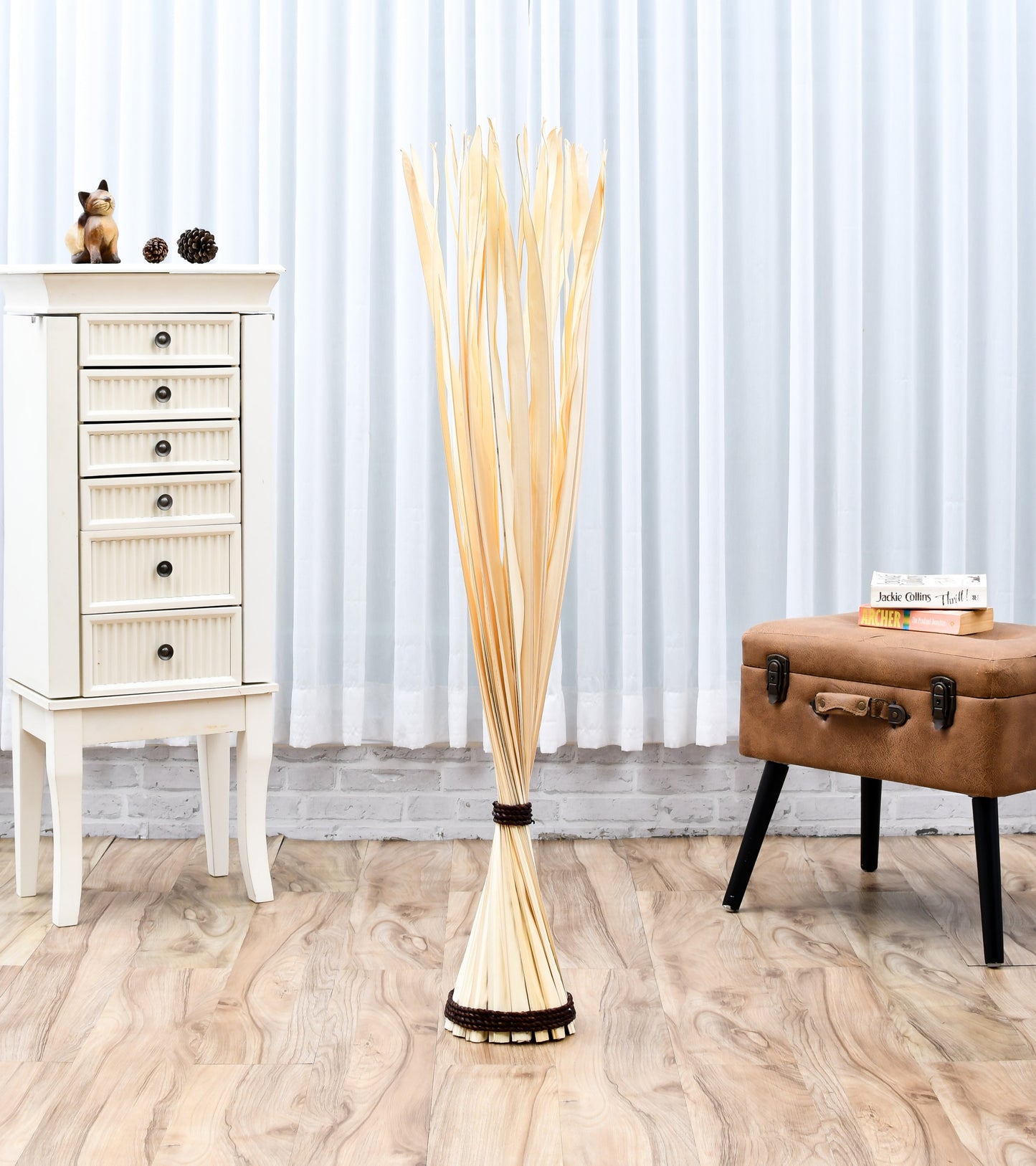 Freestanding Dried Grass Bundle – Natural Floor Decoration with Raffia Band, ecru, Palm Leaf- 120 cm