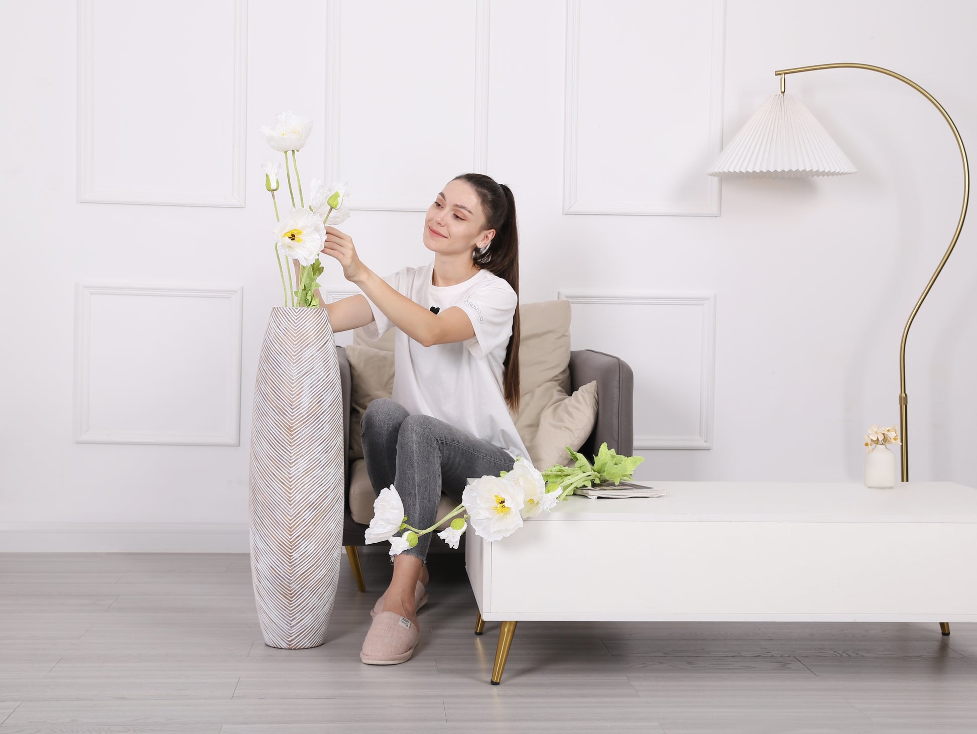 Large Resin Floor Vase – Stylish Waterproof Vase for Fresh & Dried Flowers, white wash, 32 inches