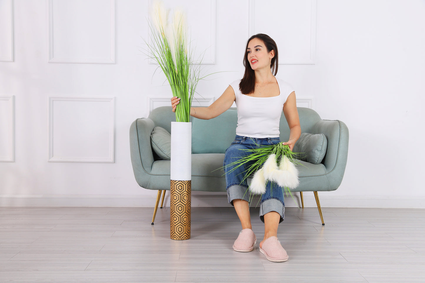 Large Resin Floor Vase – Stylish Waterproof Vase for Fresh & Dried Flowers, gold, black, 26 inches