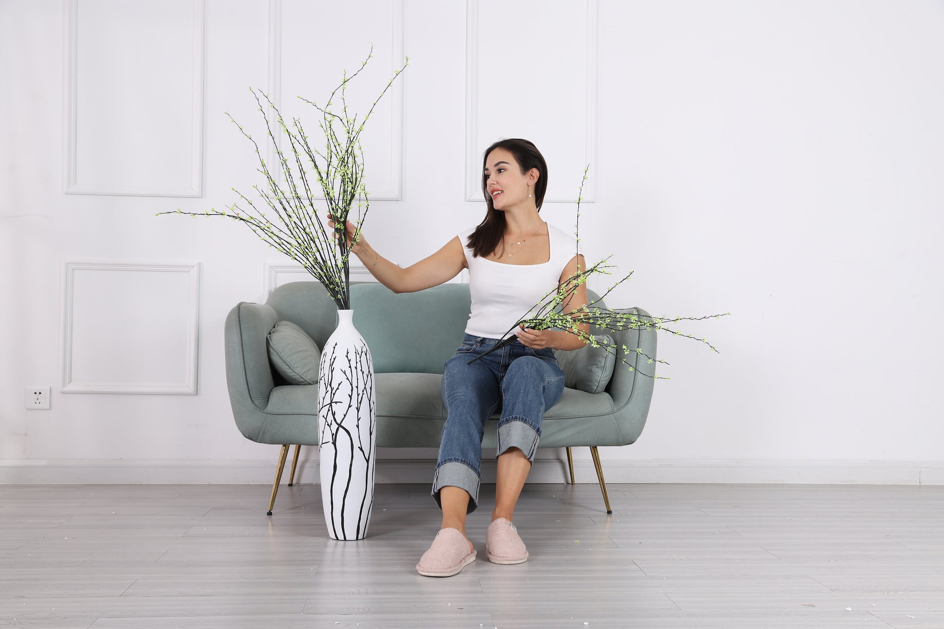 Large Resin Floor Vase – Stylish Waterproof Vase for Fresh & Dried Flowers, white, 26 inches