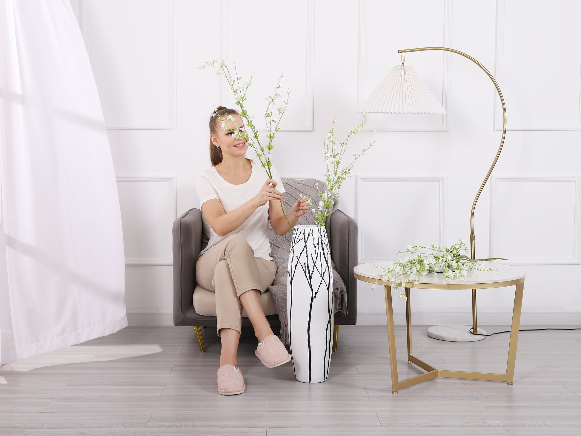 Large Resin Floor Vase – Stylish Waterproof Vase for Fresh & Dried Flowers, white, 26 inches