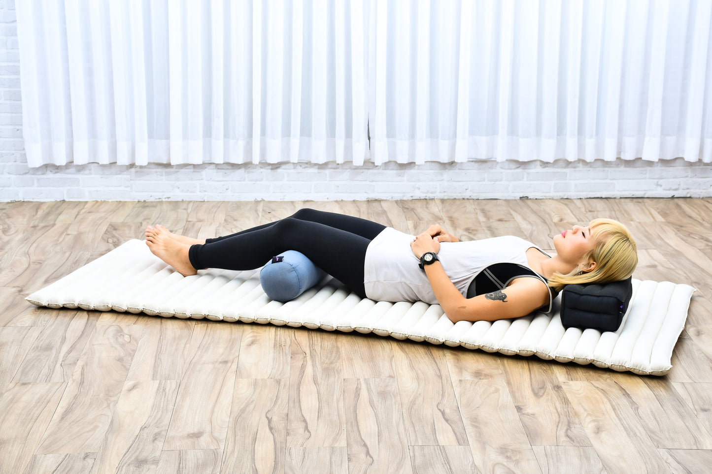 Yoga Roll Cushion – Compact Kapok Bolster & Meditation Pillow with Cotton Cover, Cl13 - Grey