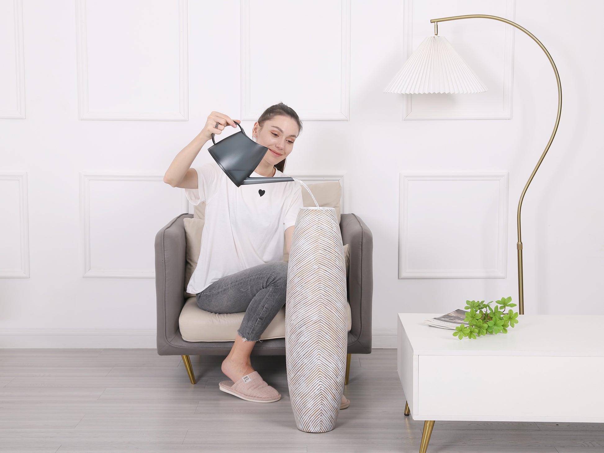 Large Resin Floor Vase – Stylish Waterproof Vase for Fresh & Dried Flowers, white wash, 32 inches