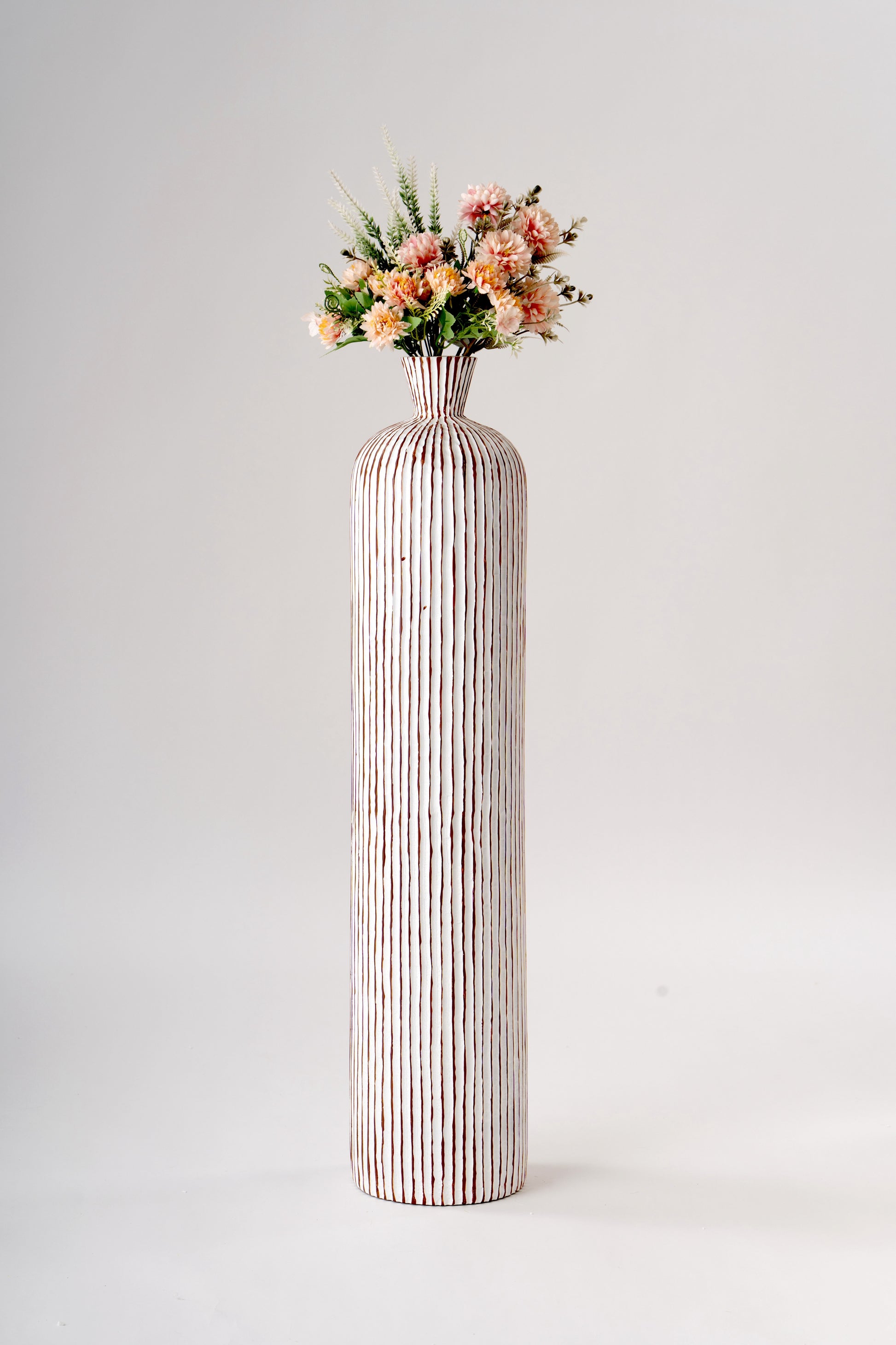 Large Resin Floor Vase – Stylish Waterproof Vase for Fresh & Dried Flowers, white wash, 34 inches