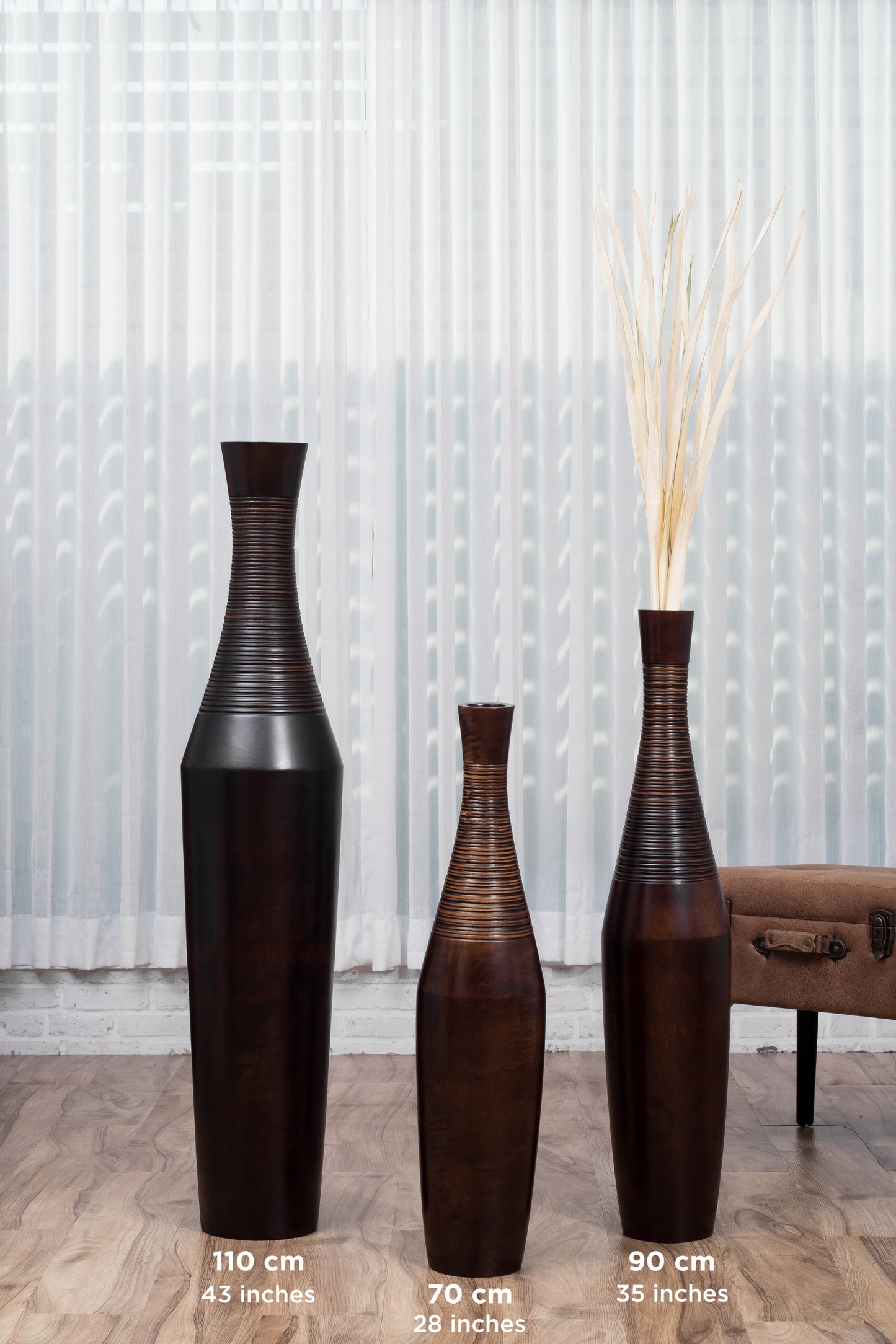 Large Mango Wood Floor Vase – Handcrafted Decorative Highlight from Thailand, brown, 34 inches
