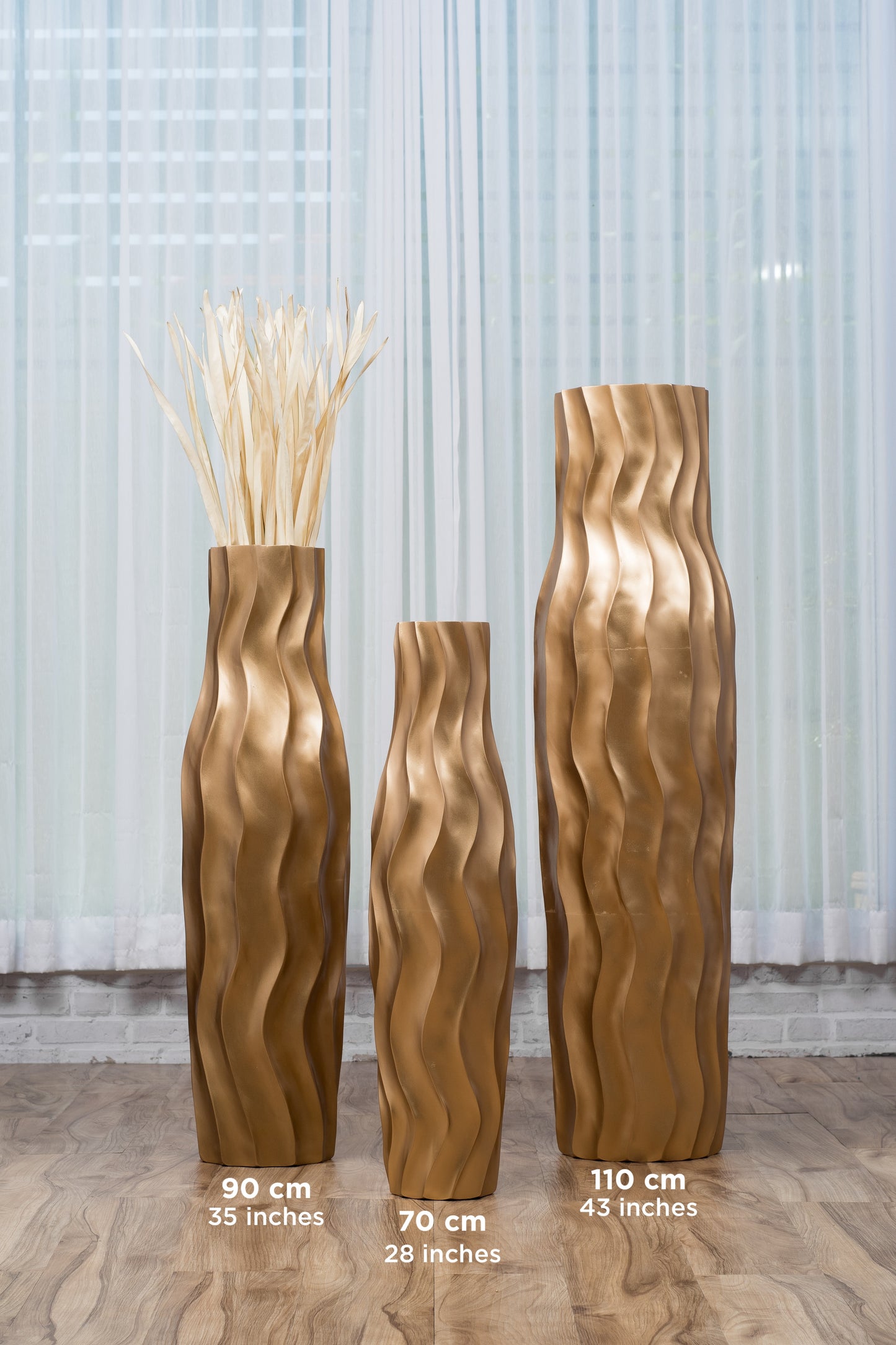 Large Mango Wood Floor Vase – Handcrafted Decorative Highlight from Thailand, gold, 26 inches